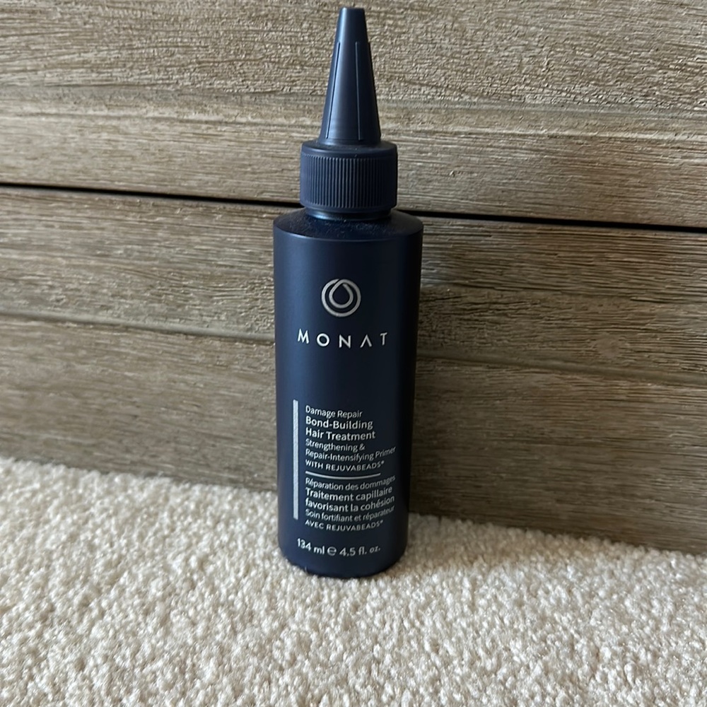 Monday bond-building hair treatment